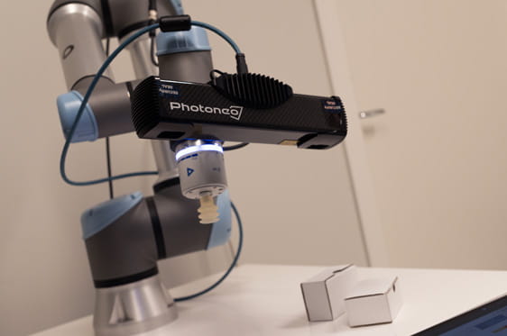 Photoneo plockning