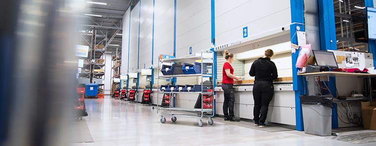 Arbete på vårt logistikcenter i Tranås