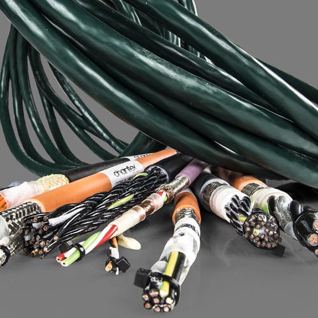 högflexibel kabel